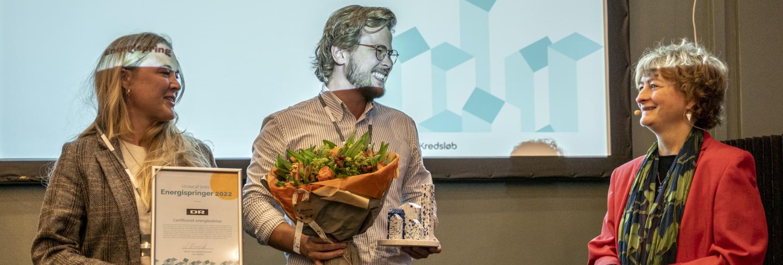 Vinderen af Årets Energispringer 2022 (DR) sammen med Københavns borgmester Line Barfod. 